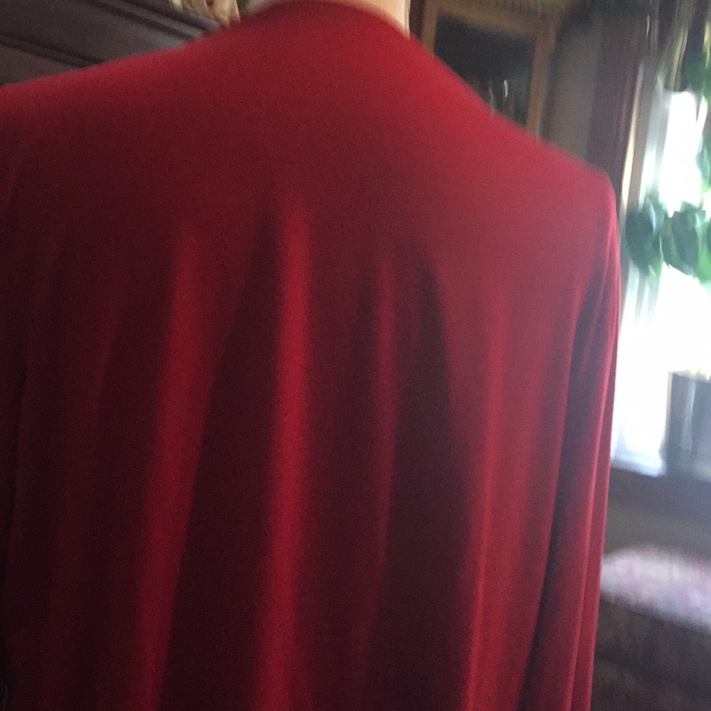 Long sleeve top w lap over vneck